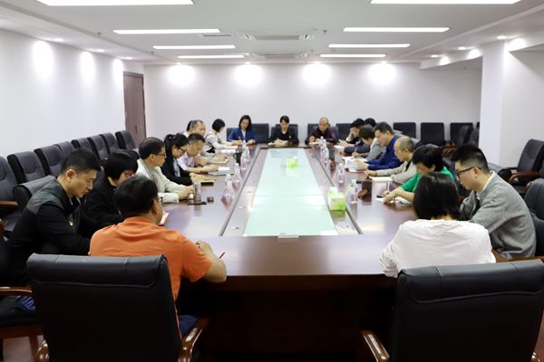 中小企業(yè)擔(dān)保黨支部召開支部擴(kuò)大會議專題學(xué)習(xí)十九屆五中全會精神